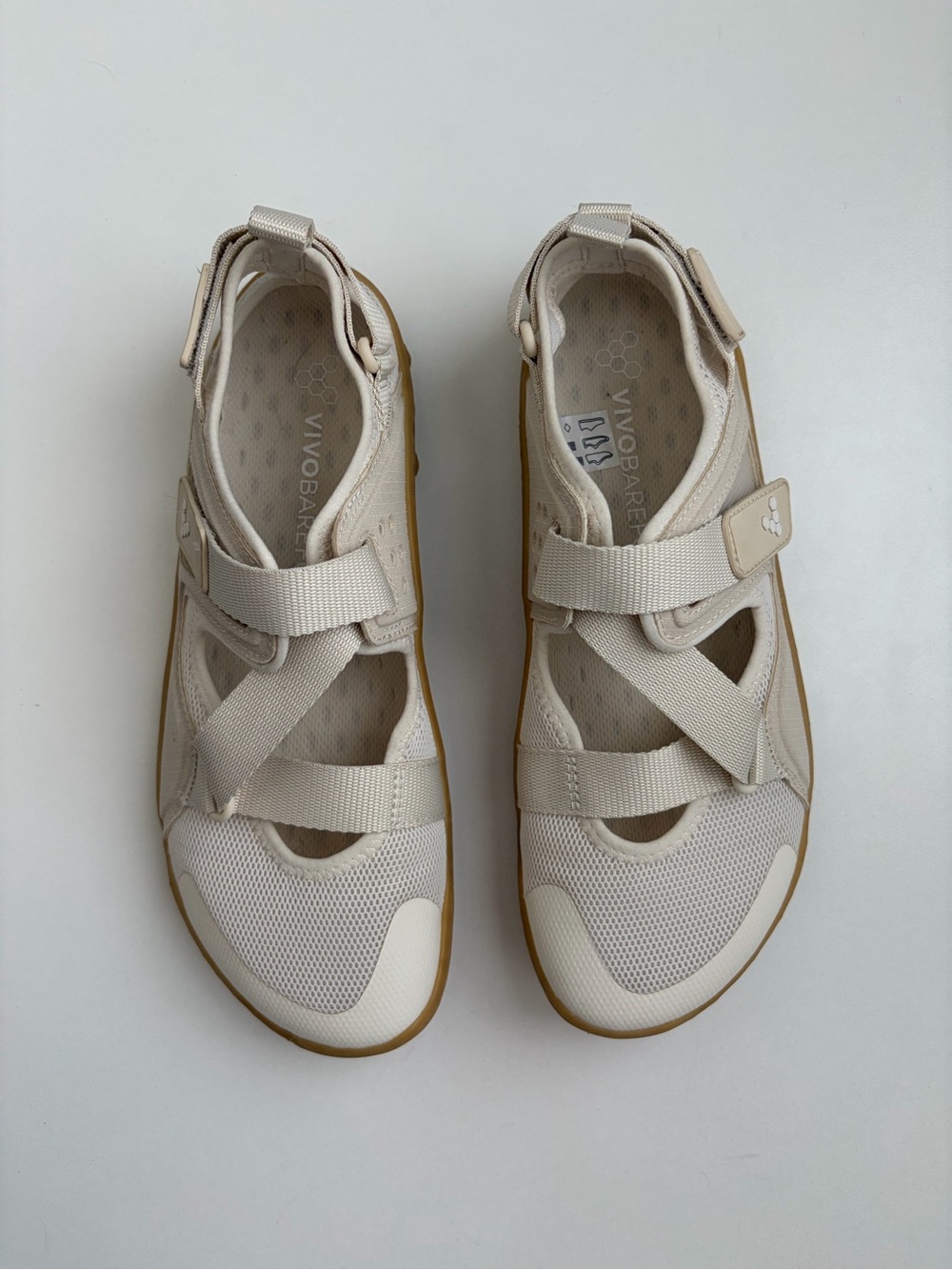 Vivo Barefoot Women's Beige and Gum Athletic Sandal Sneakers